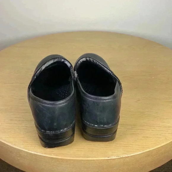 Dansko Women’s EU 36 Slip On Heeled Clogs Comfortable Supportive Business Casual - Picture 6 of 8